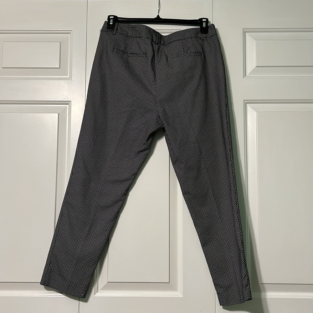 Liz Claiborne Career- Emma Classic Size 12 - Black with White Geometric Pattern.